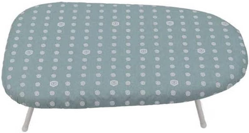 La planche de table propose un format compact avec une partie textile en coton