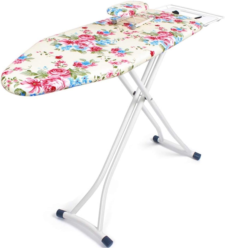 Cette table de repassage avec un espace pour poser le fer