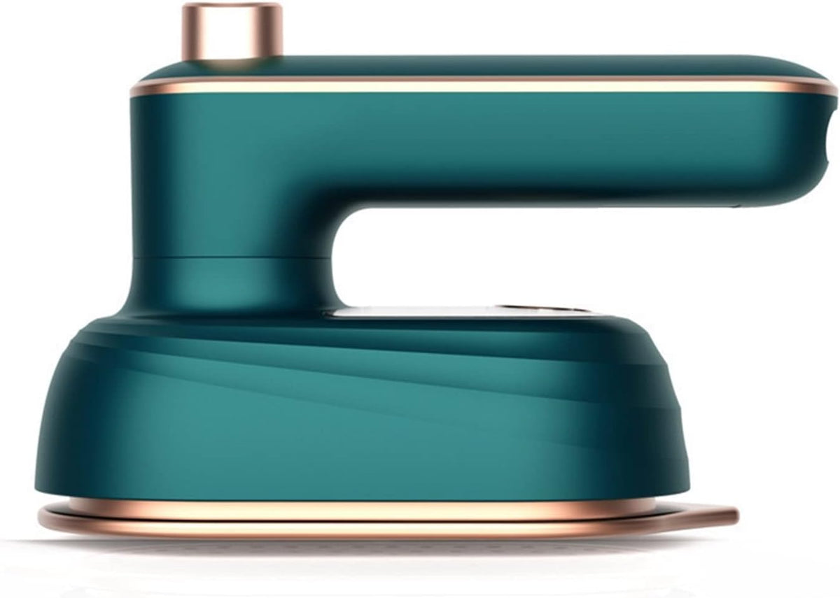 Le fer a vapeur se presente en coloris bleu